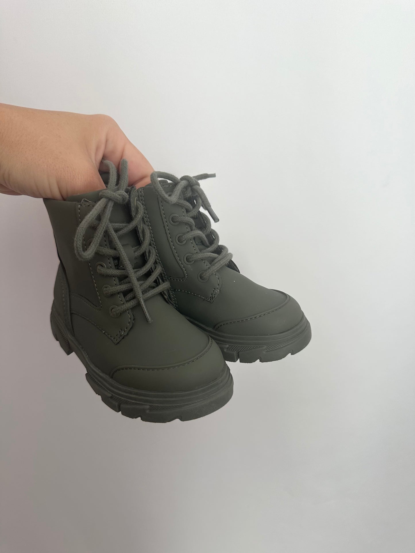 New Zara Olive Lace Up Boots • 6C