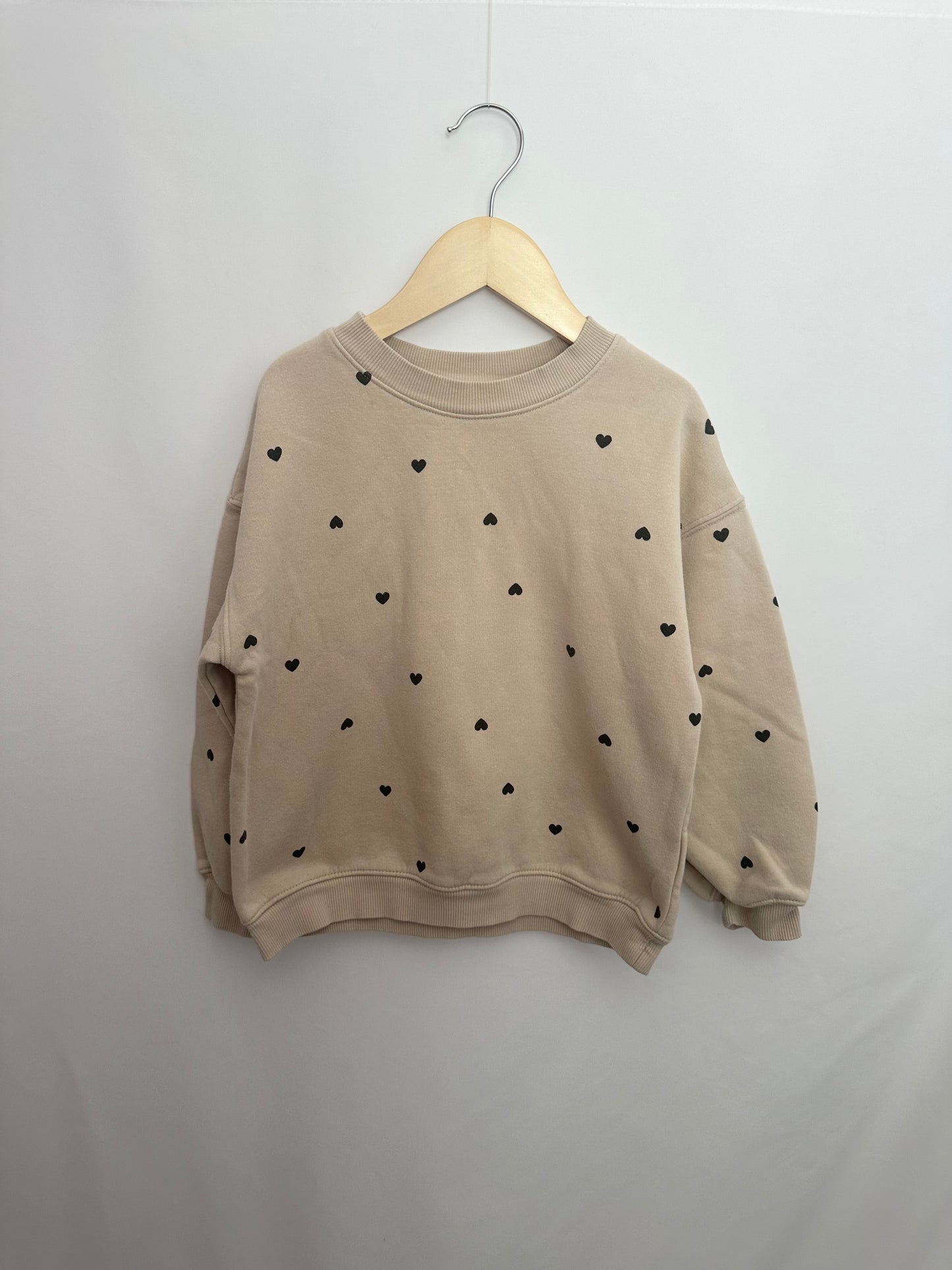 H&M Beige/Black Mini Hearts Crewneck • 4-6 years