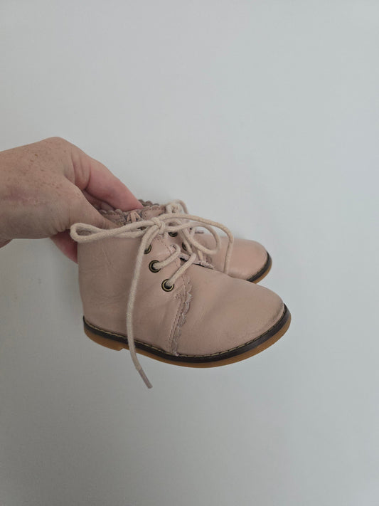 Precious Treasures Pink Scallop Bootie • 6C