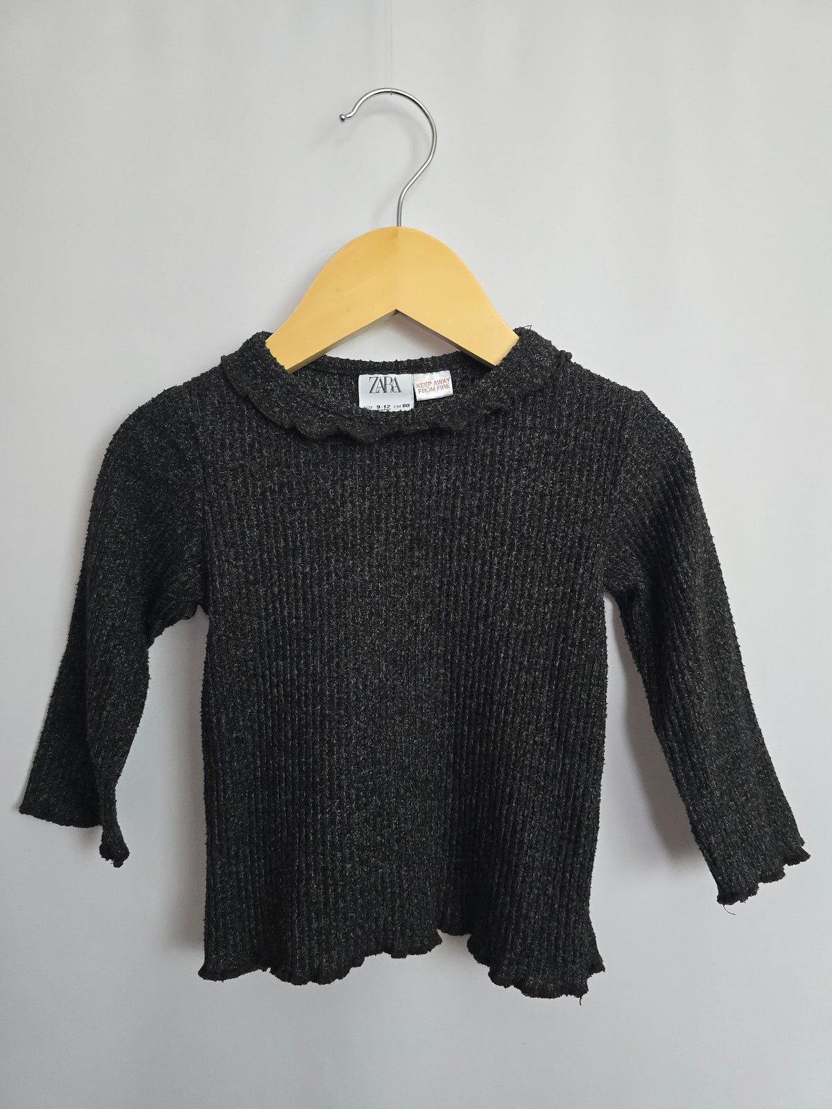 Zara Ribbed Black Speckle Lettuce Hem Long Sleeve • 9-12 months