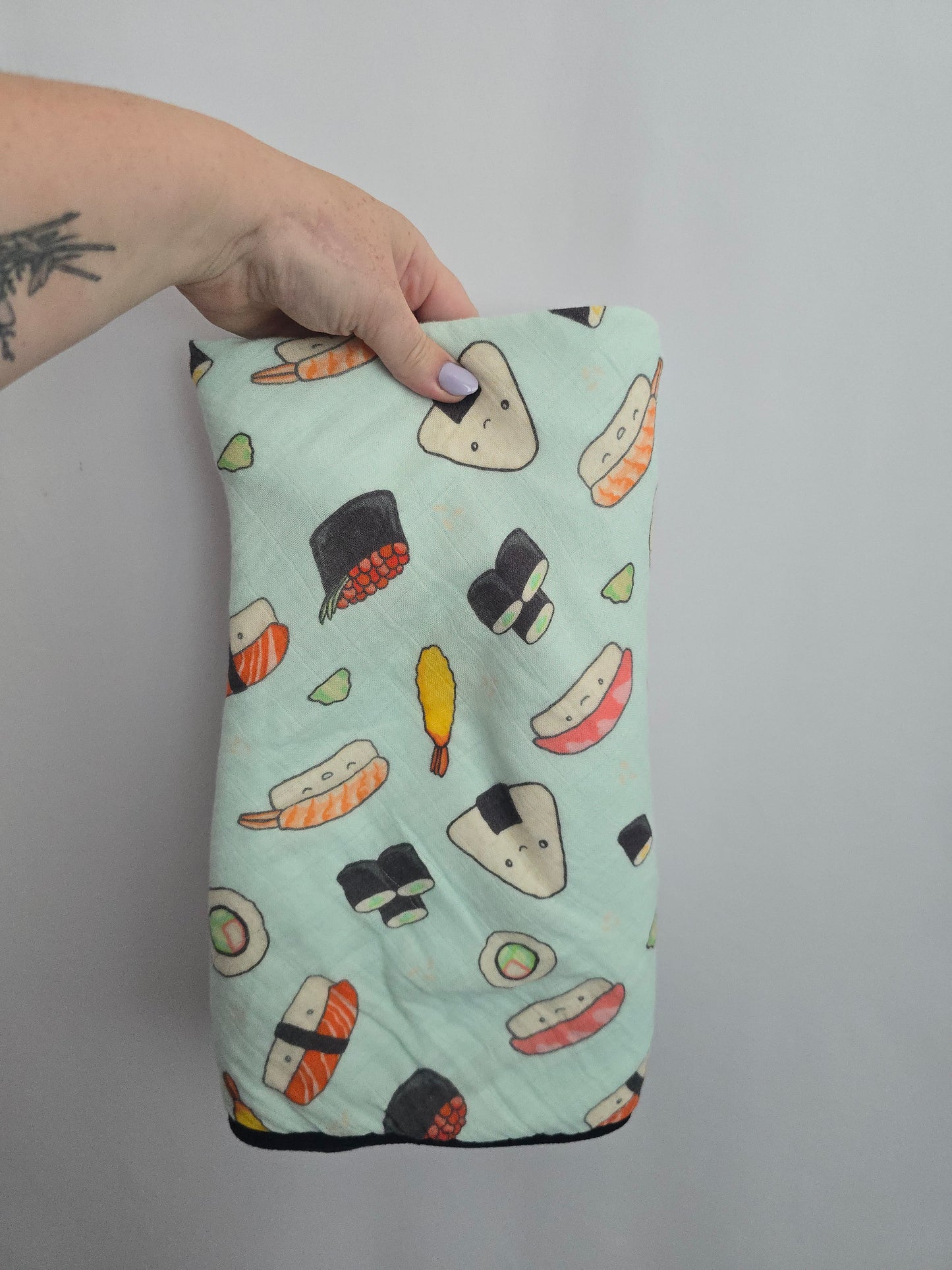 Loulou Lollipop Sushi Hooded Towel