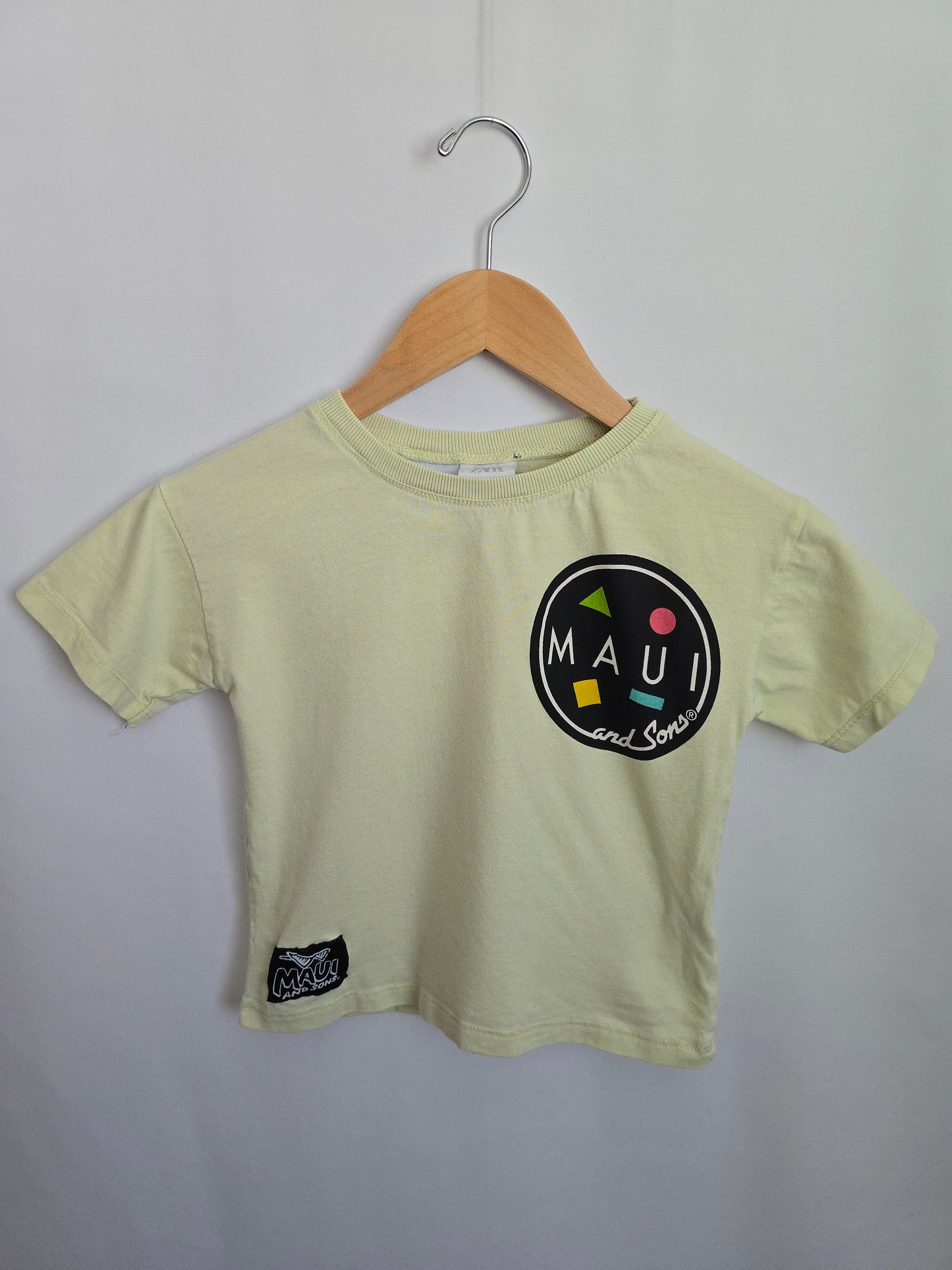 Zara Maui & Sons Tee • 5 years