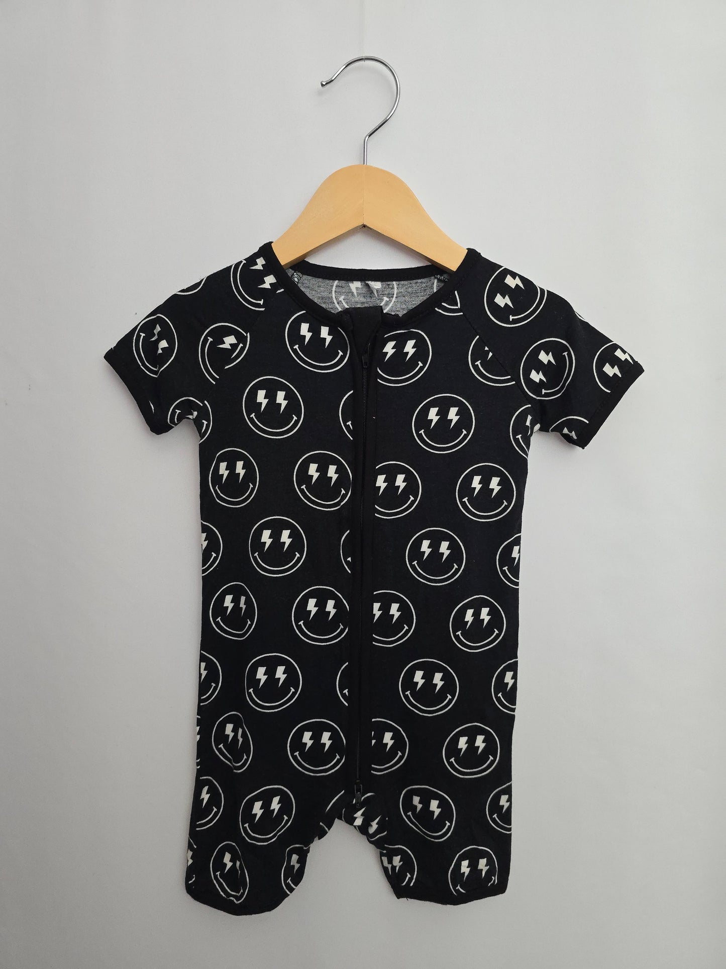 Bamboo Black Rad Smiley Shortie Zip Romper • 12-18 months