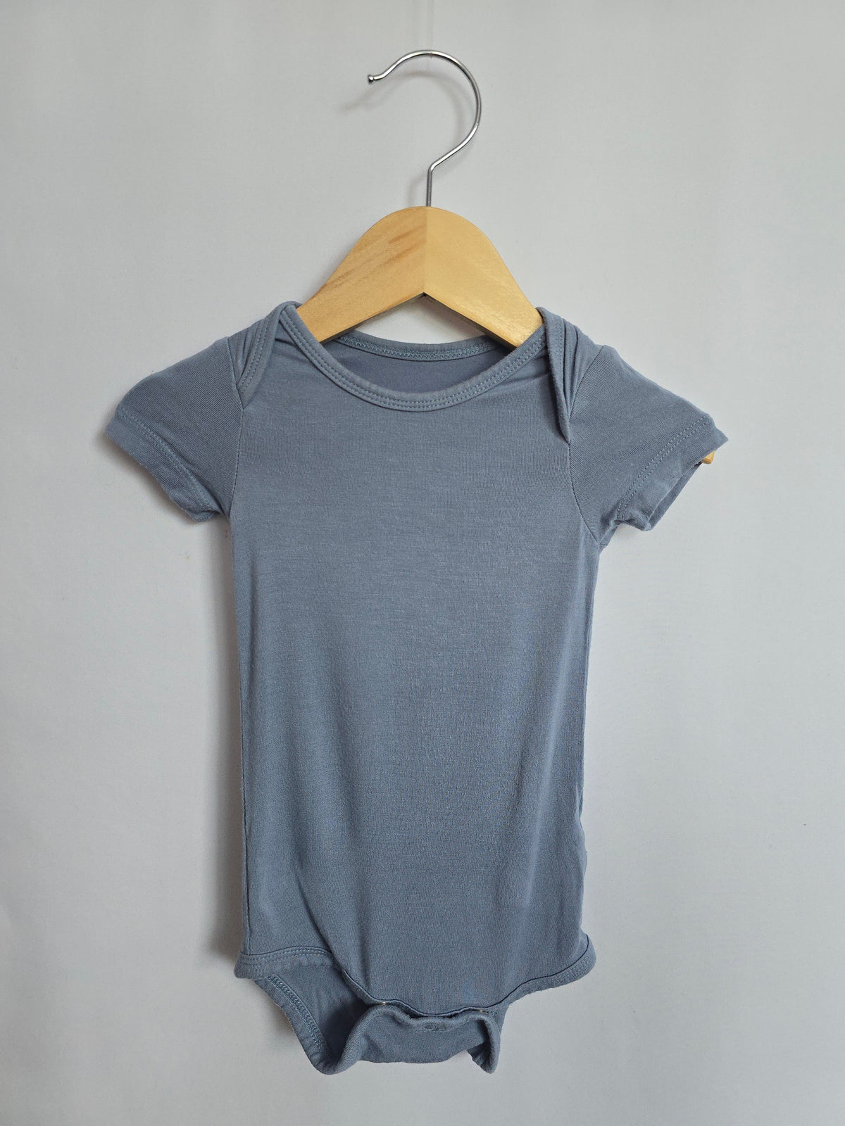 Kyte Slate Bodysuit • 3-6 months