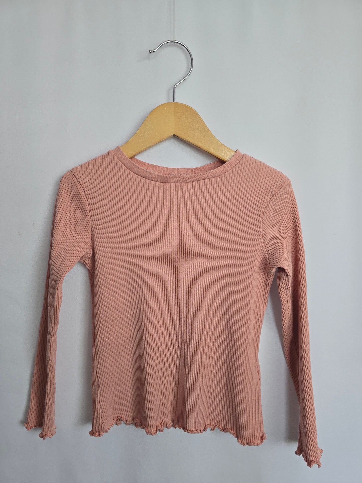 H&M Blush Ribbed Lettuce Hem Long Sleeve Shirt • 4-6 years
