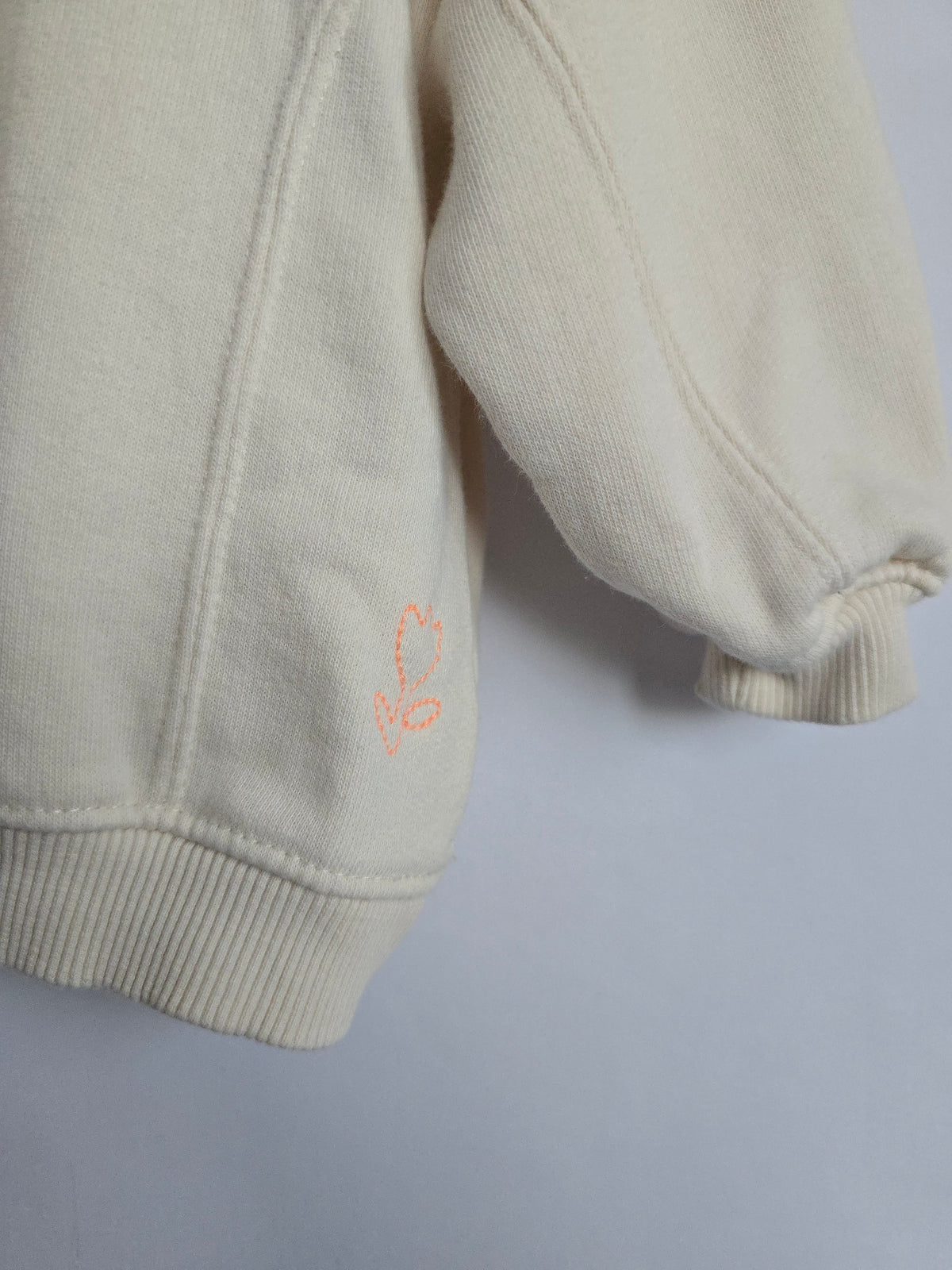 Zara Cream Oversized Crewneck • 2 years