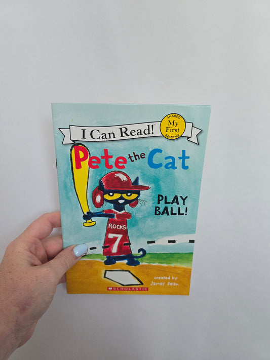 Pete The Cat - Play Ball • Softcover Book