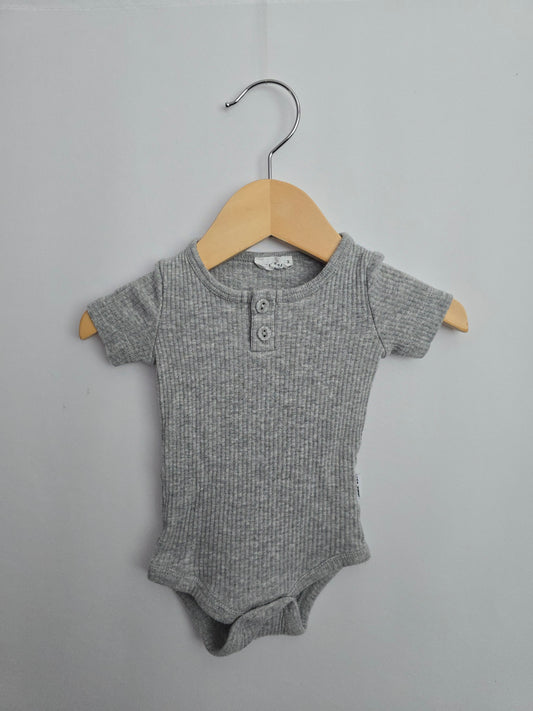 PLAY Jamie Kay Light Grey Ribbed Bodysuit • 0-3 months