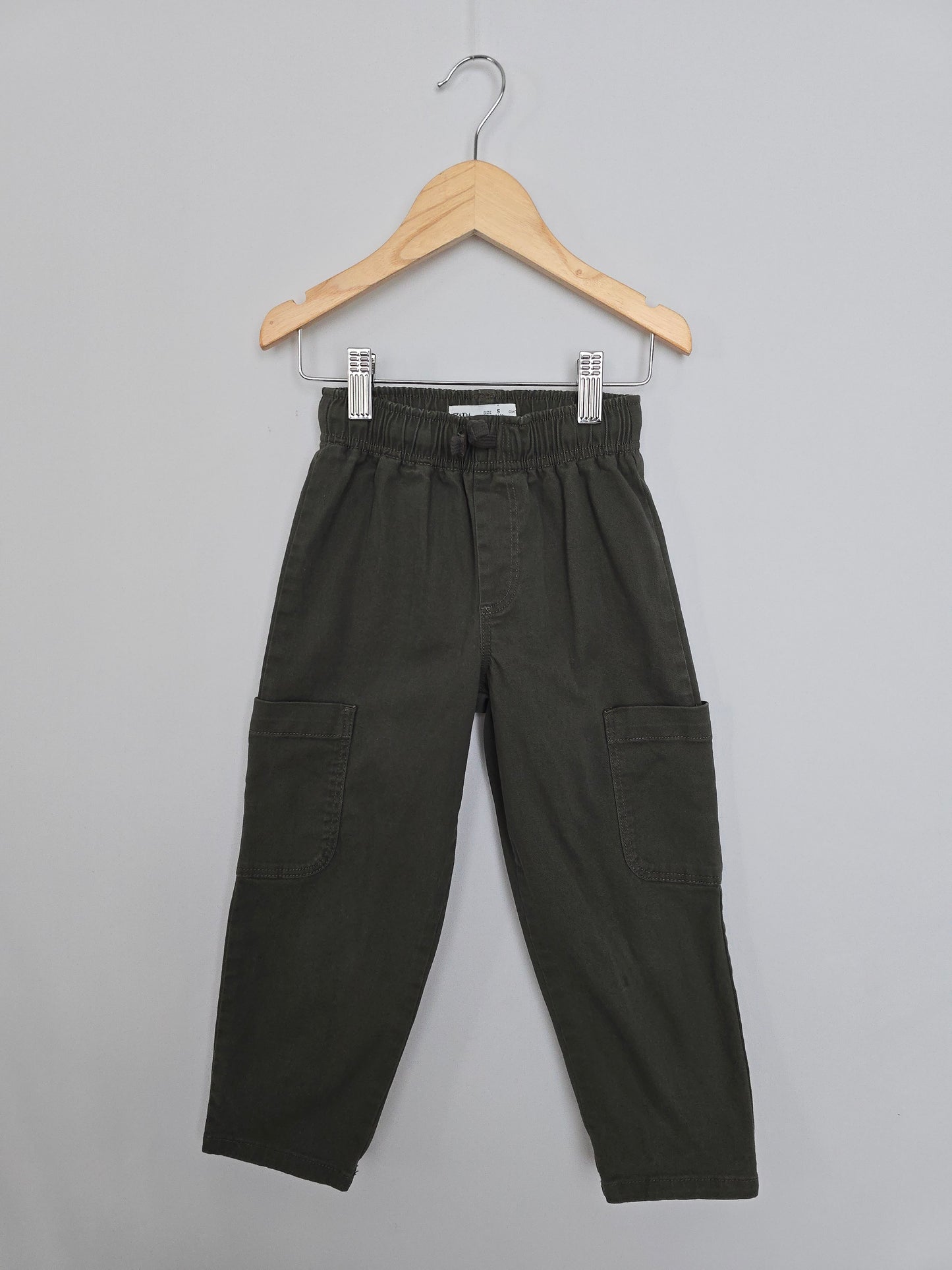Zara Olive Cargo Joggers • 5 years