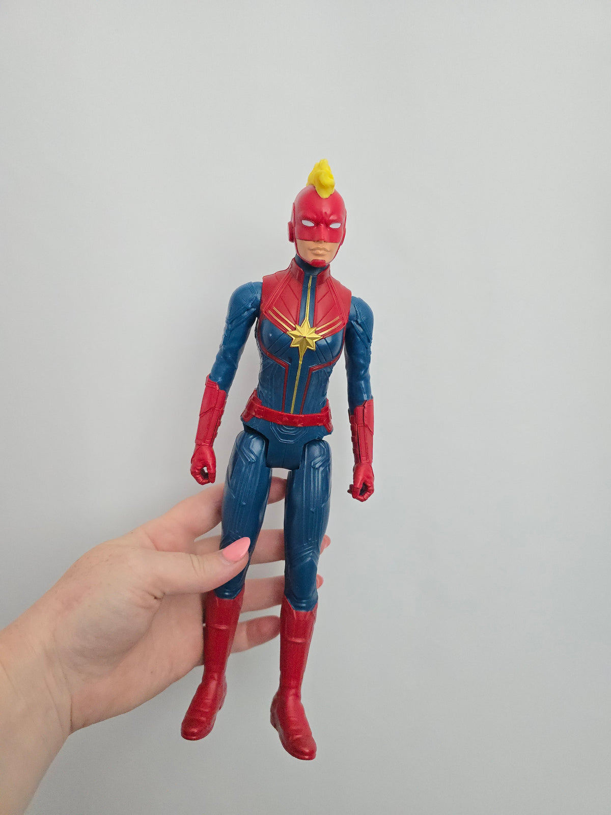 Captain Marvel Action Figure - Marvel