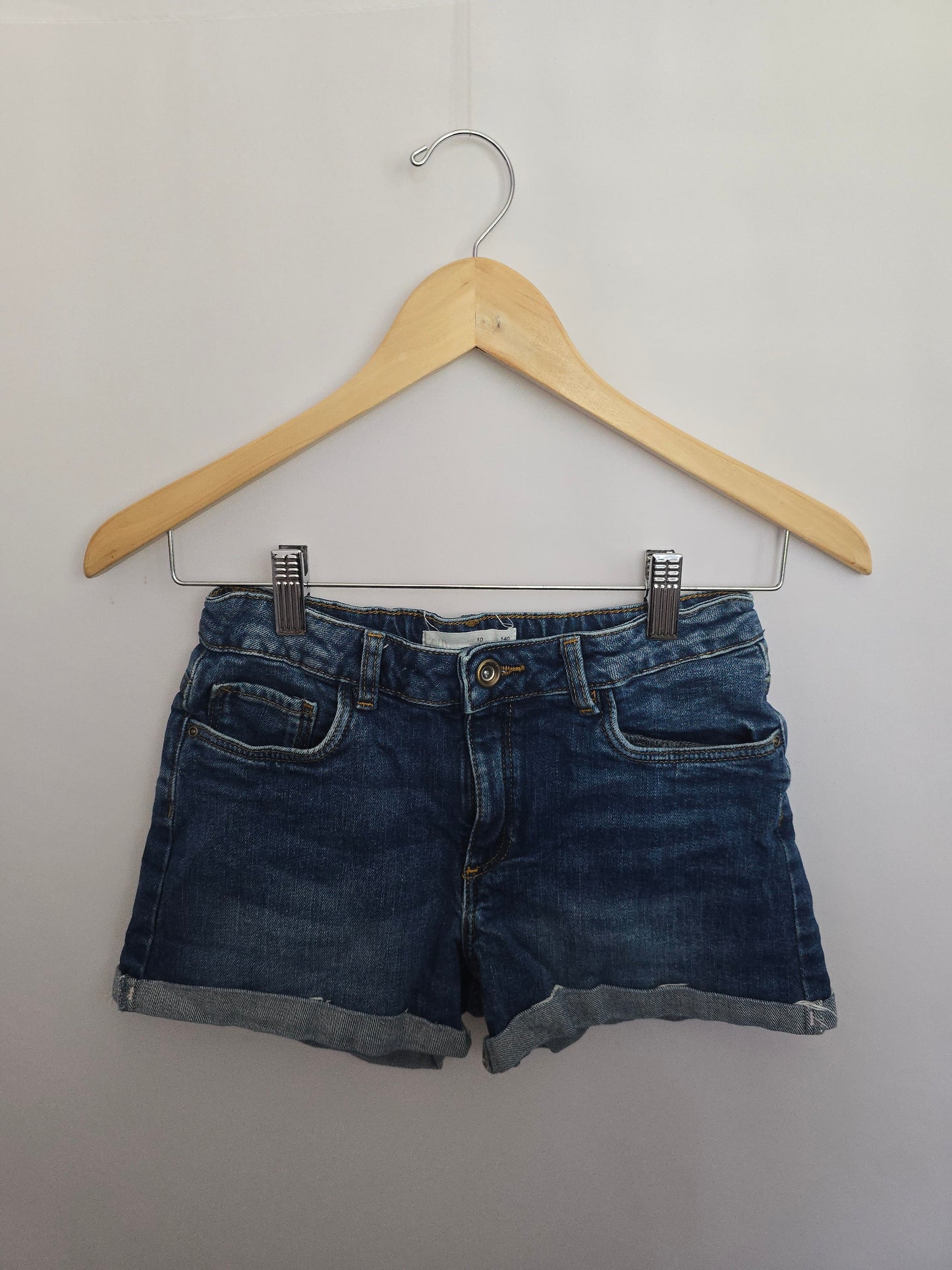 Zara Medium Wash Denim Shorts • 10 years