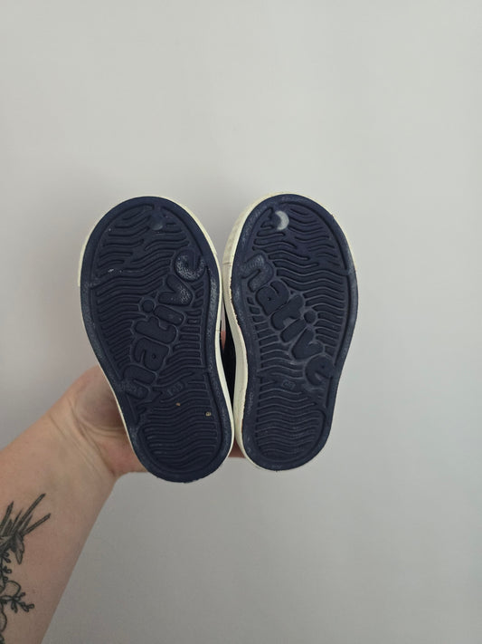 Native Jefferson Native Sneakers • 5C