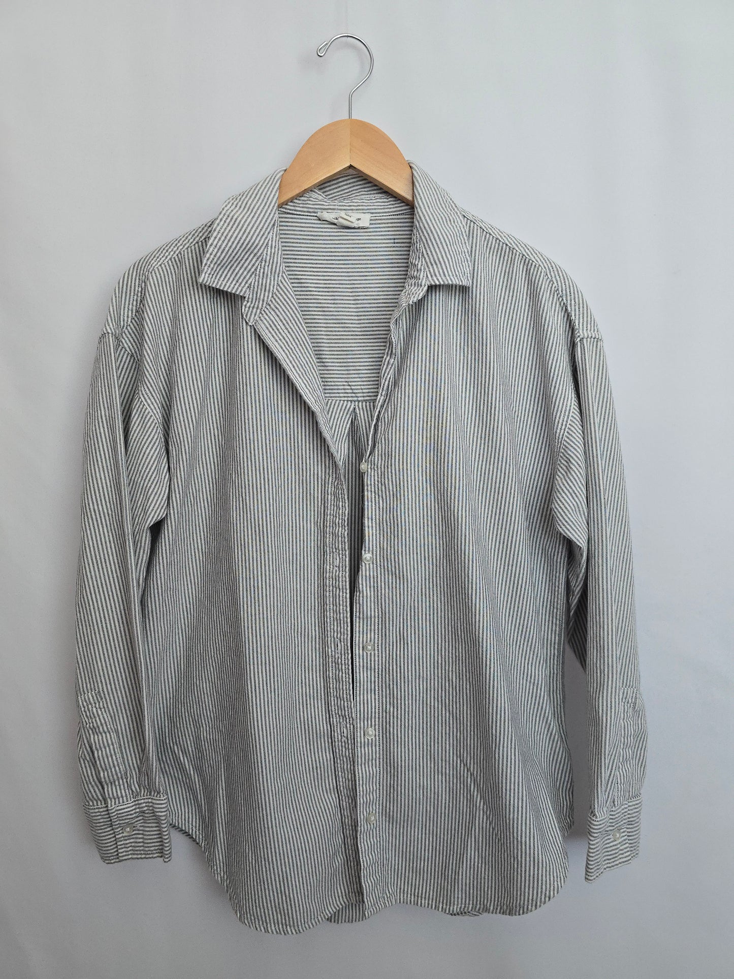 BeachLunchLounge Collection Striped Button Down Shirt • Medium