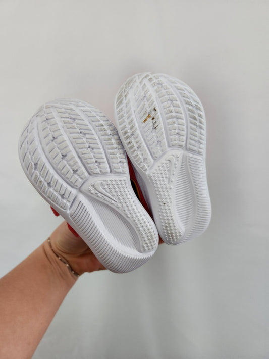 Nike StarRunner Pink • 7C