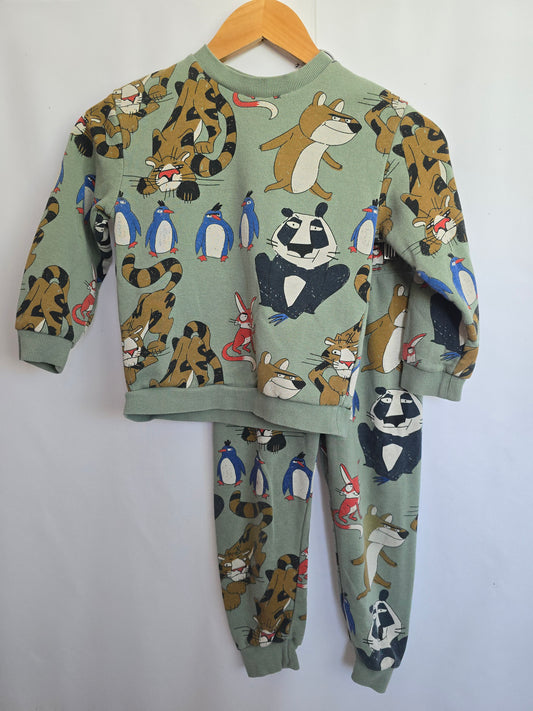 H&M Funky Animals Crewneck & Joggers Set • 4-5 years