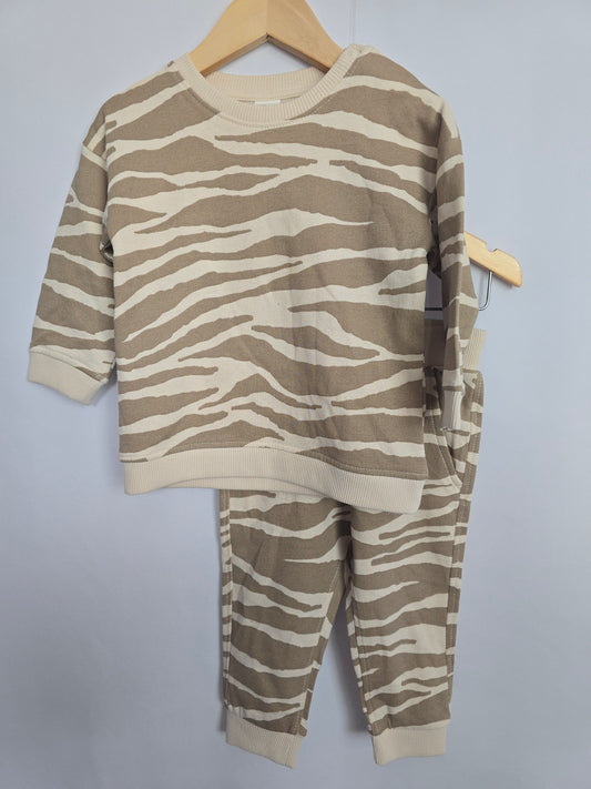 NEW H&M Wild Crewneck & Sweatpants • 9-12 months