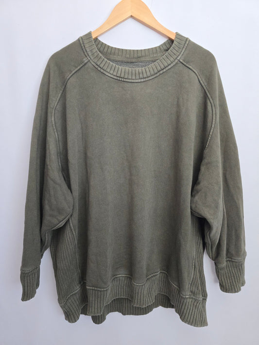 Aerie Olive Relaxed Crewneck • X-Large