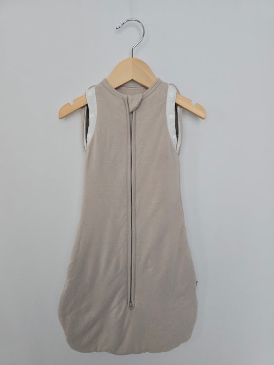 Belan J Greige 1.0 TOG Swaddle Sack • 0-3 months
