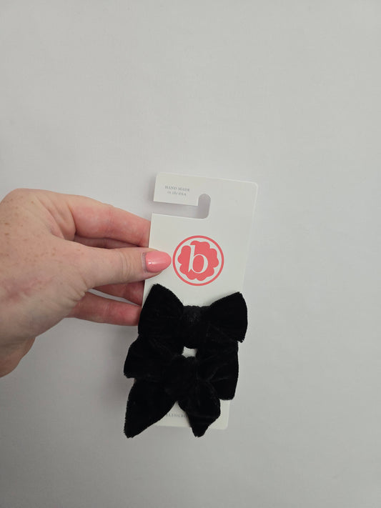 NEW Baby Bling Velvet Piggy Bow Hairclips