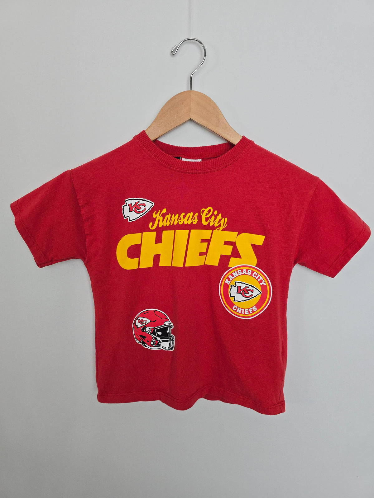 Zara Kansas City Chiefs Graphic Tee • 5 years