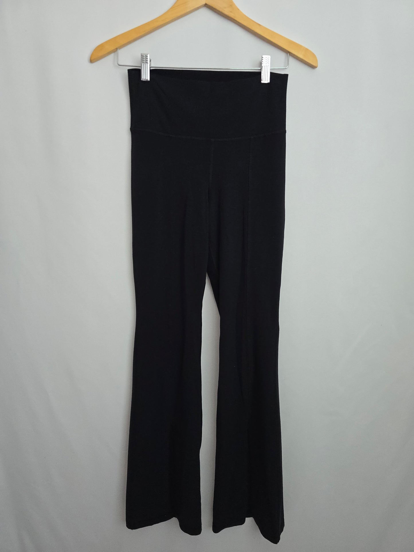 TNAction Black Flares • Medium