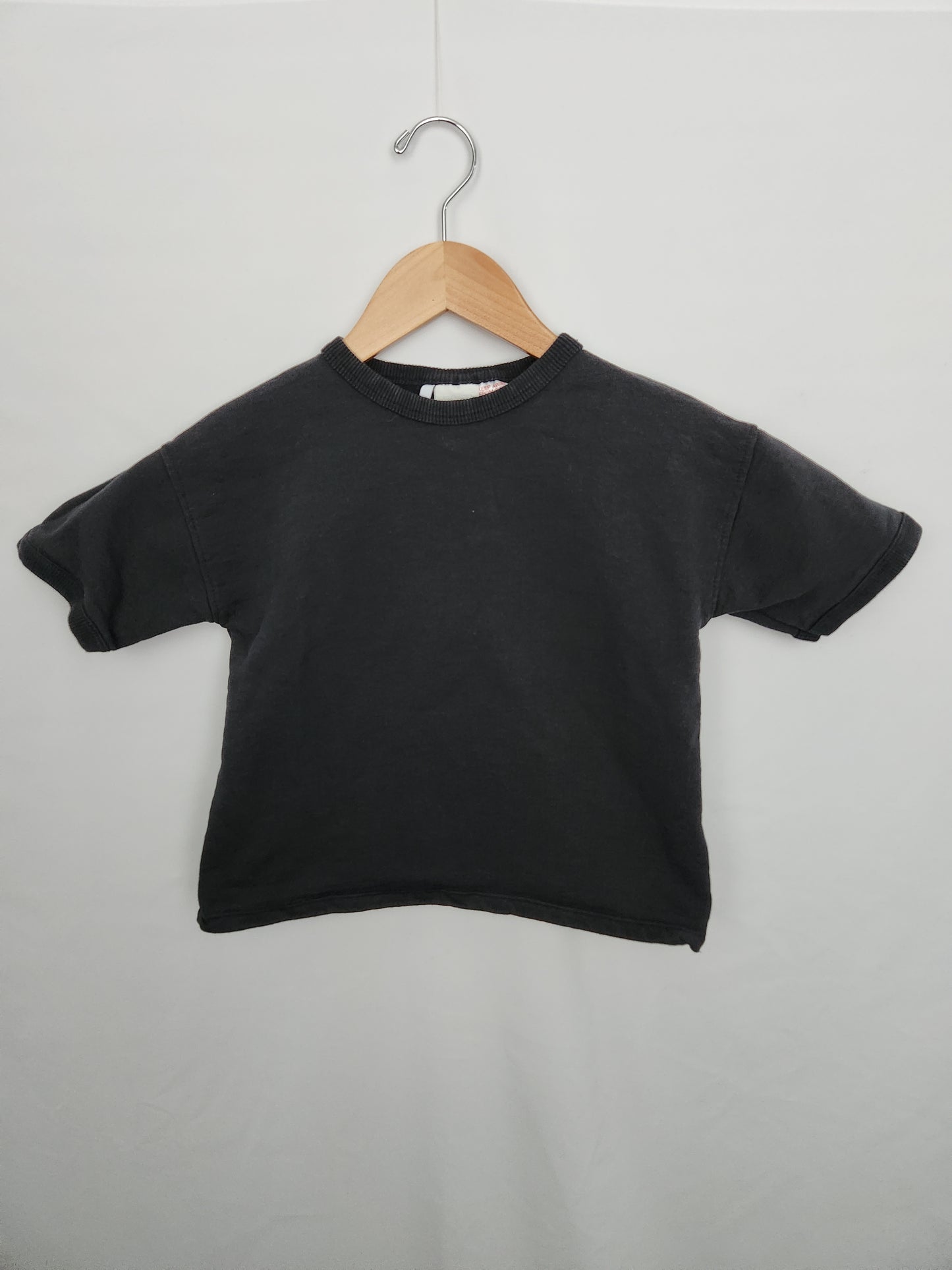 Zara Black Vacay Mode Sweat T-shirt • 6 years