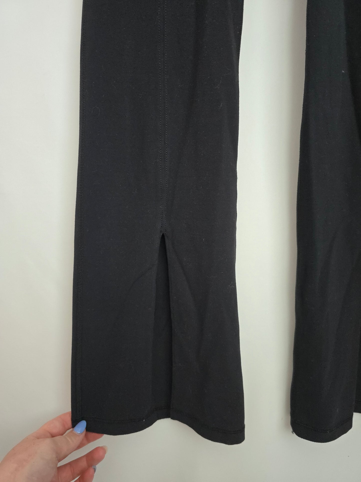 TNAction Black Flares • Medium