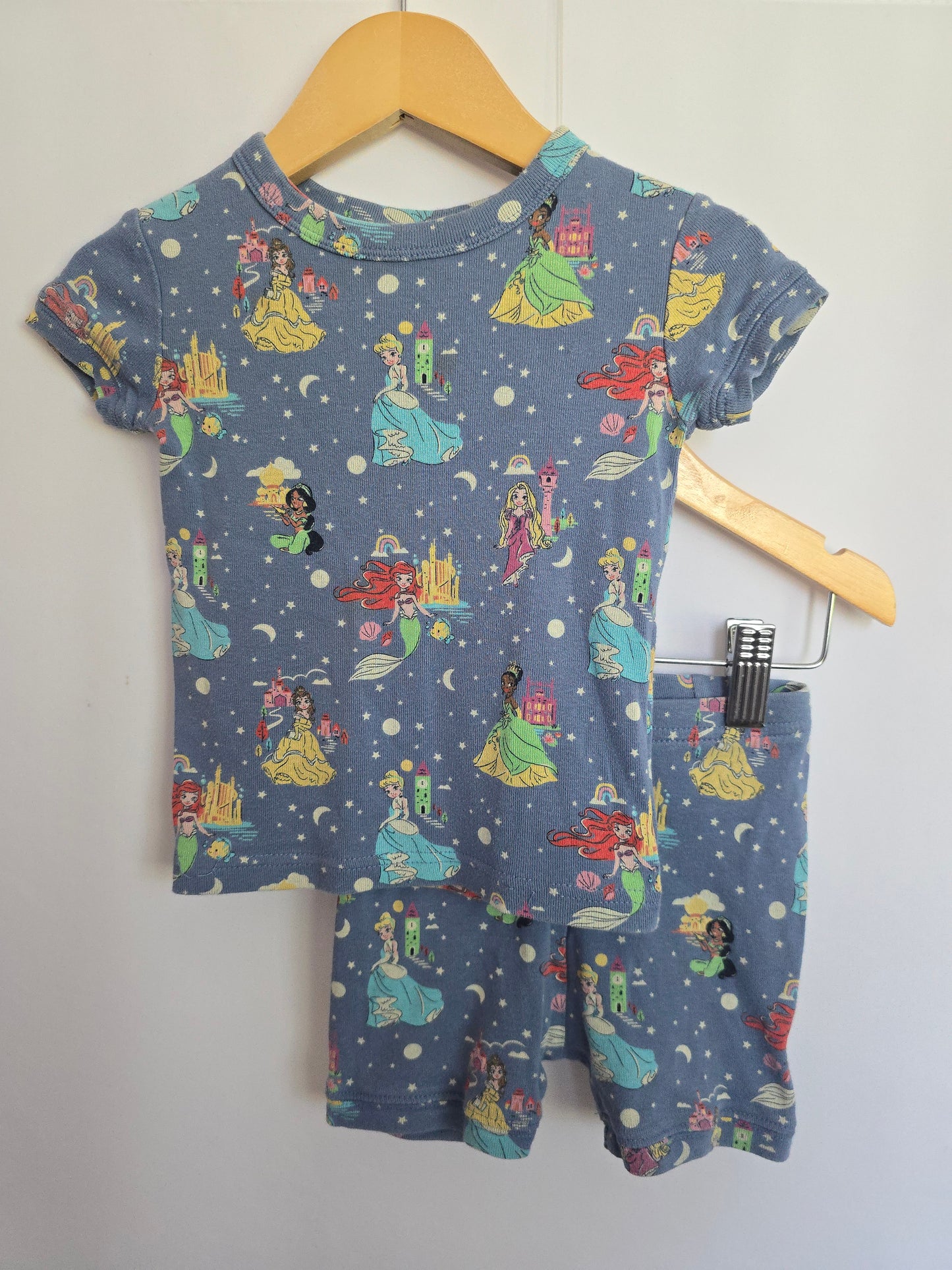 PLAY Gap x Disney Princess Shorts Pajama Set • 18-24 months
