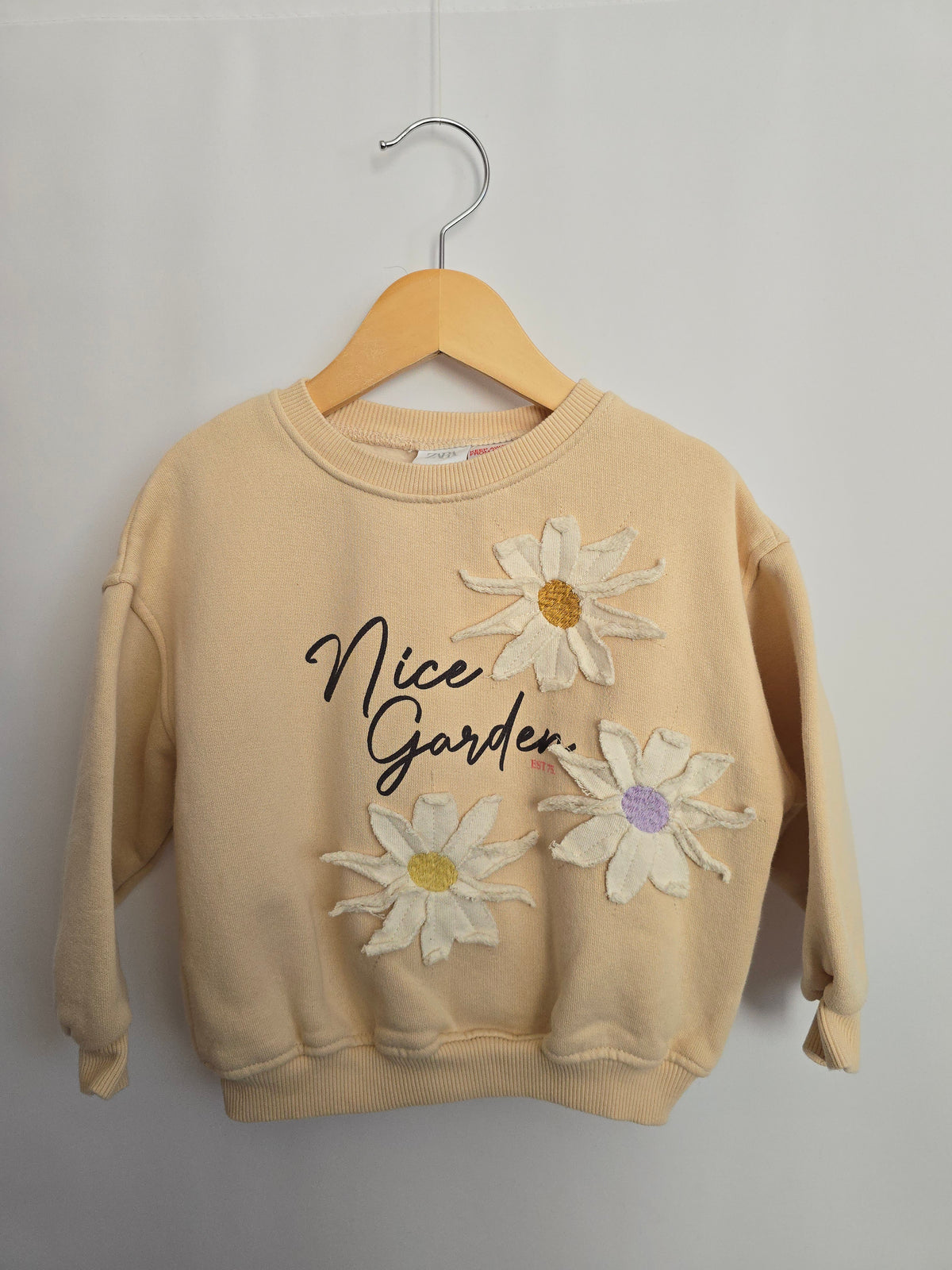 Zara Nice Garden Crewneck • 4 years