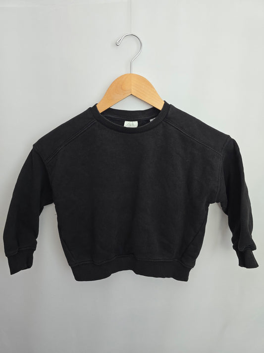 Zara Black Basics Crewneck • 4-5 years