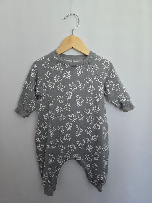 Gunamuna Grey Daisy Relaxed Romper • 3-6 months
