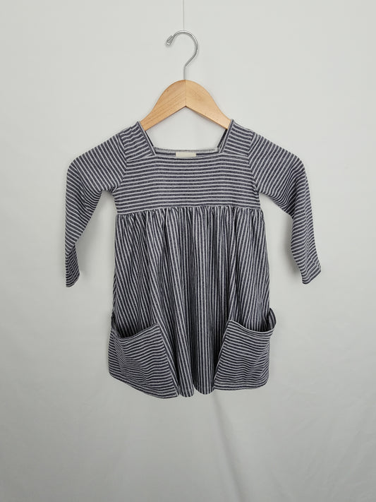 Vignette Striped Pocket Dress • 4 years