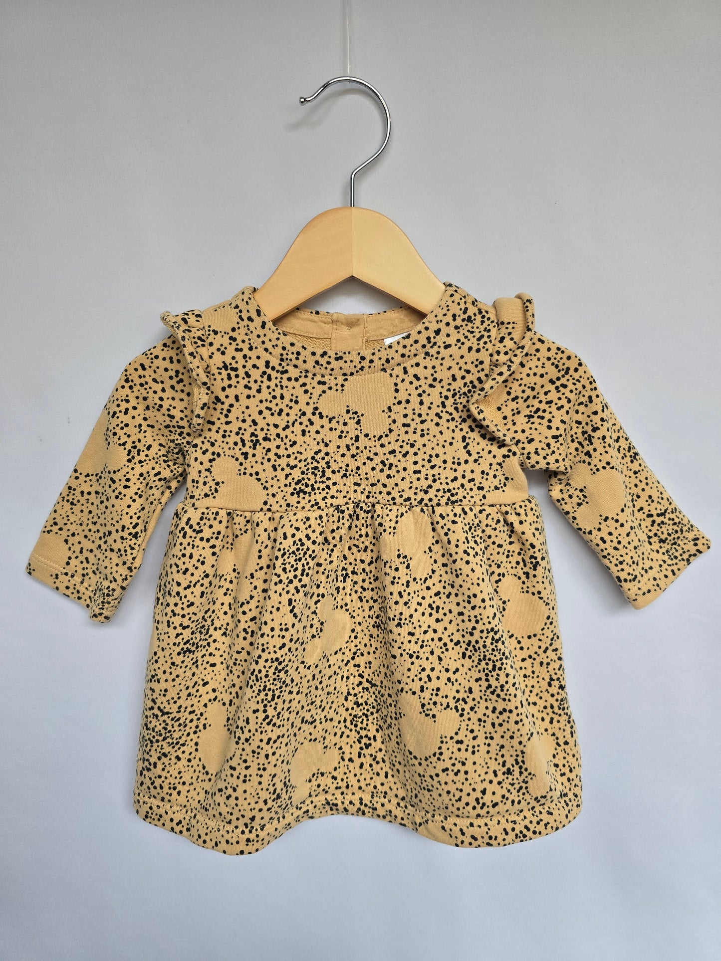 Gap Disney Ruffle Shoulder Mickey Dress with Bummies • 3-6 months