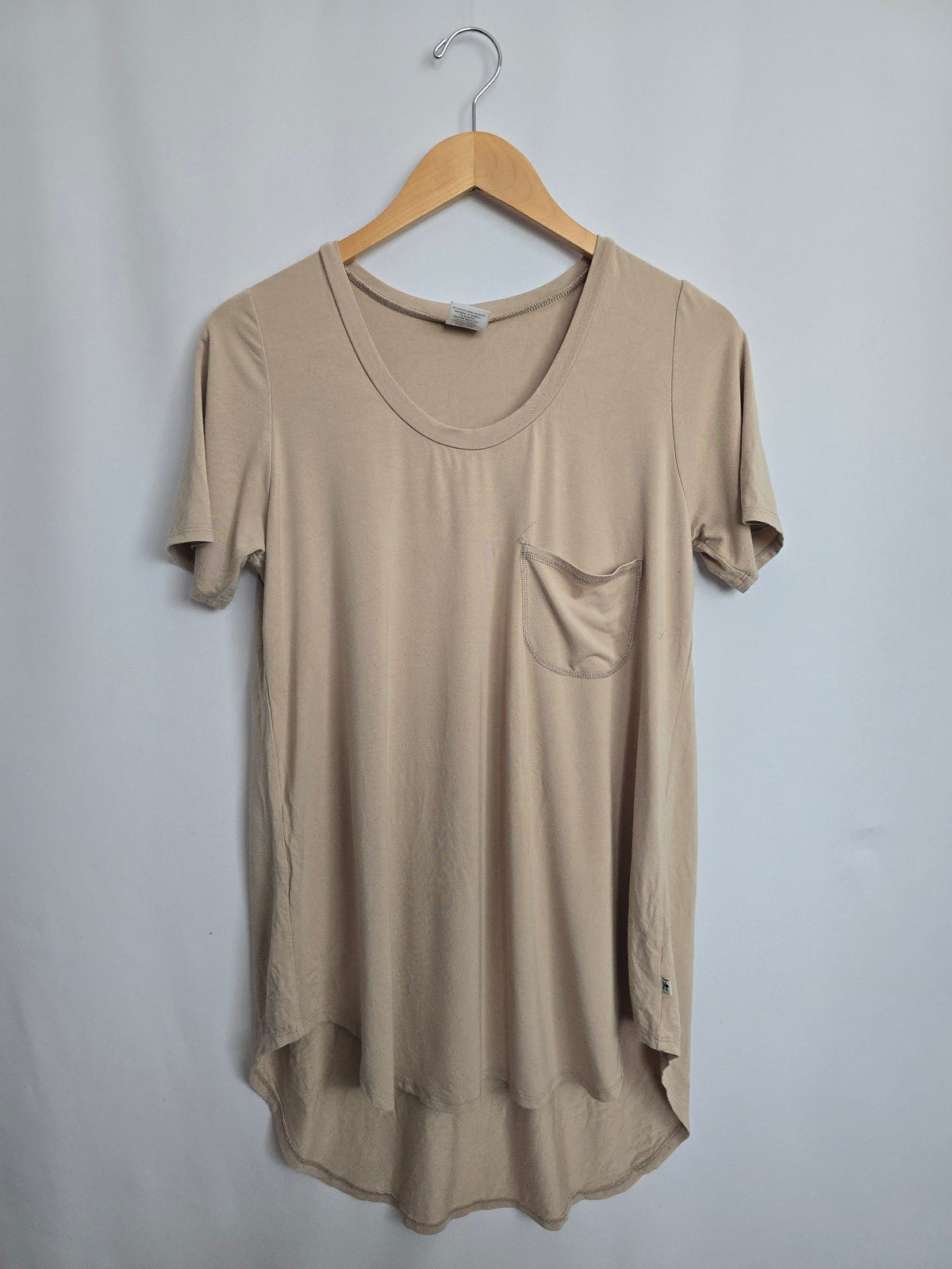 Jax & Lennon Dune Pocket Tee • Medium