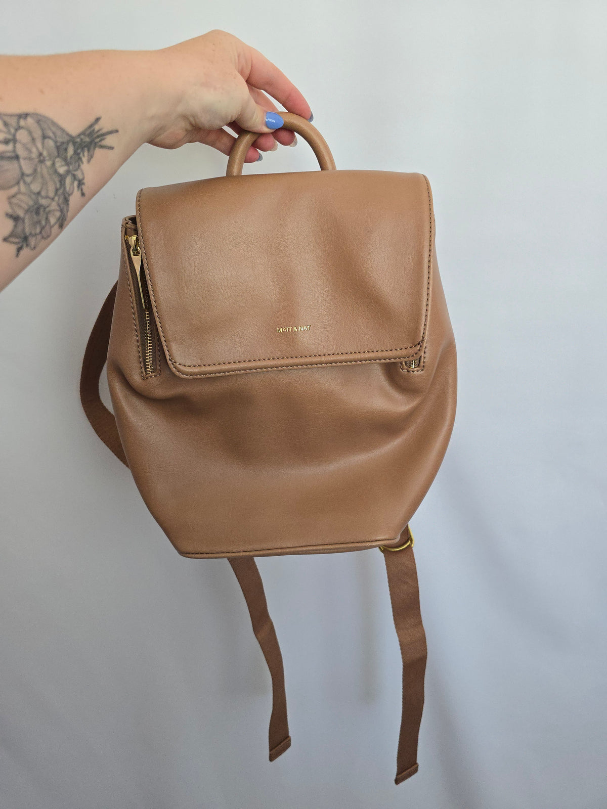 fabi mini backpack Matt & Nat Camel Vegan – Little Blossoms Boutique zipper purse Simms - Daymaker Landing 13” laptop compartment Color:PINKY/PROP