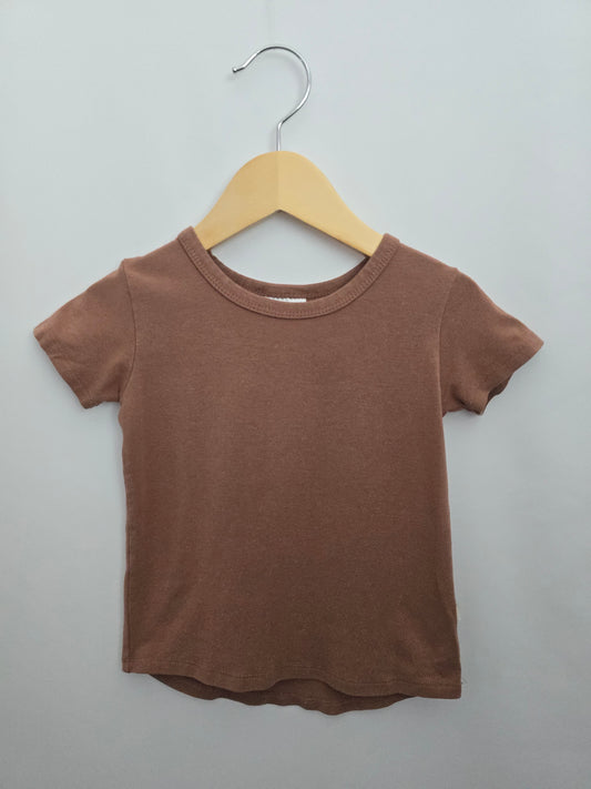 Jax & Lennon Cameo Basic Tee • 12-18 months