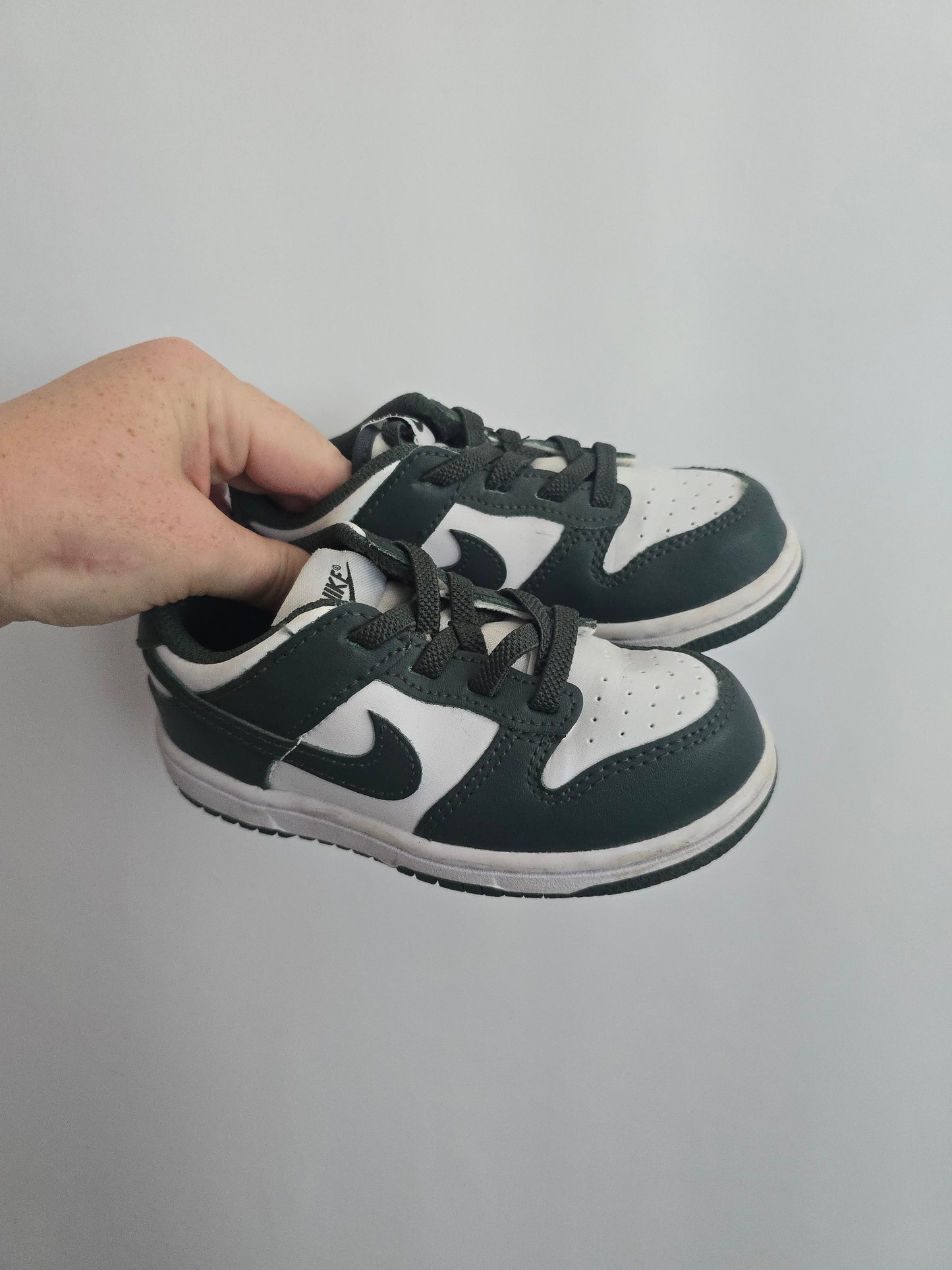 Nike Sage Green Runners • 9C