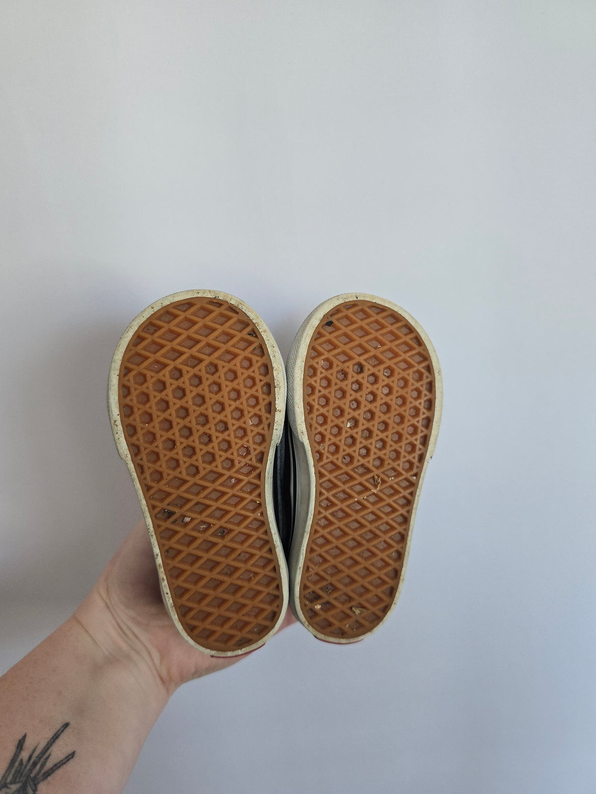Vans Velcro Sneakers • 5C