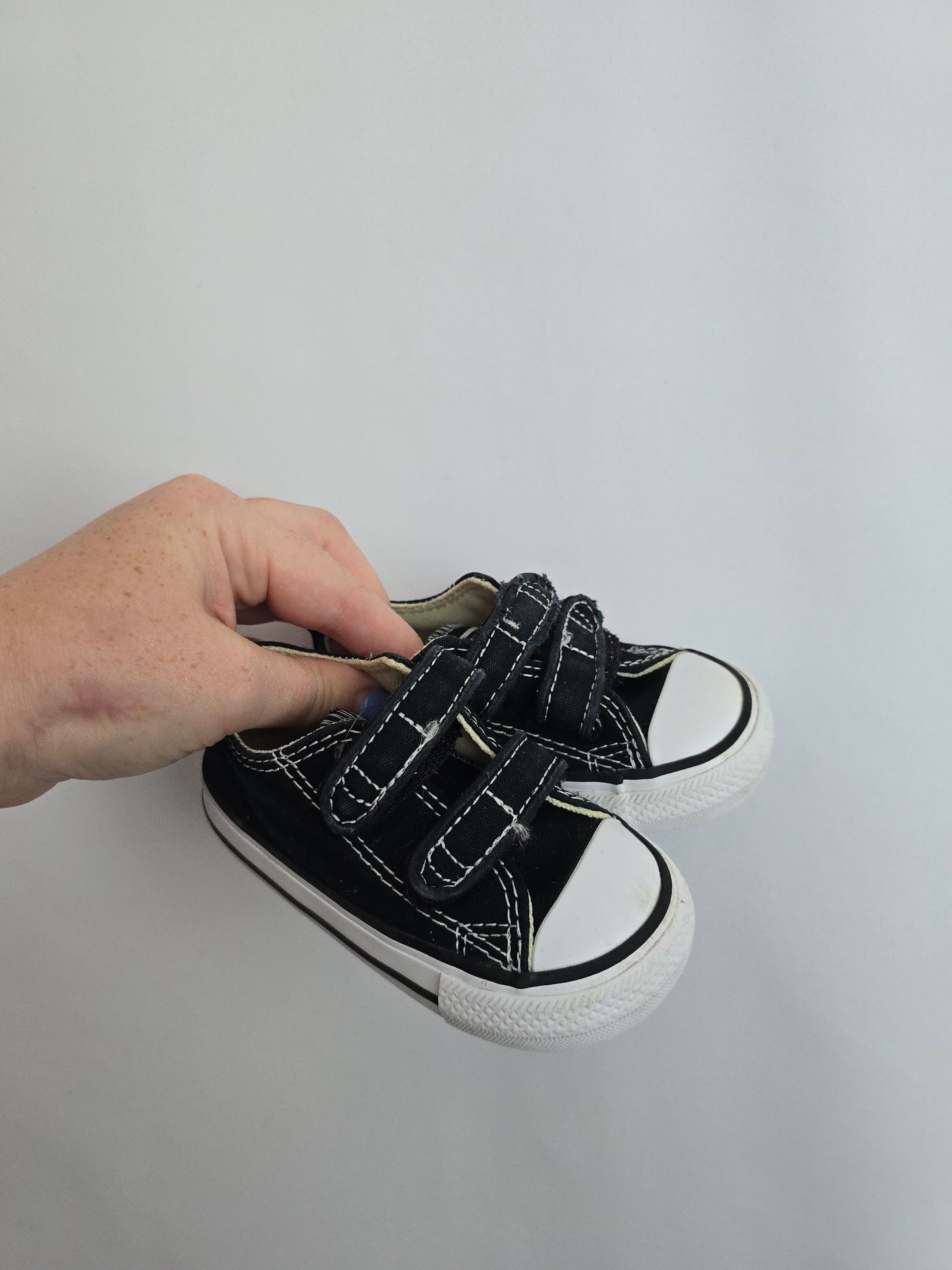 Converse Black Velco Sneakers • 4C