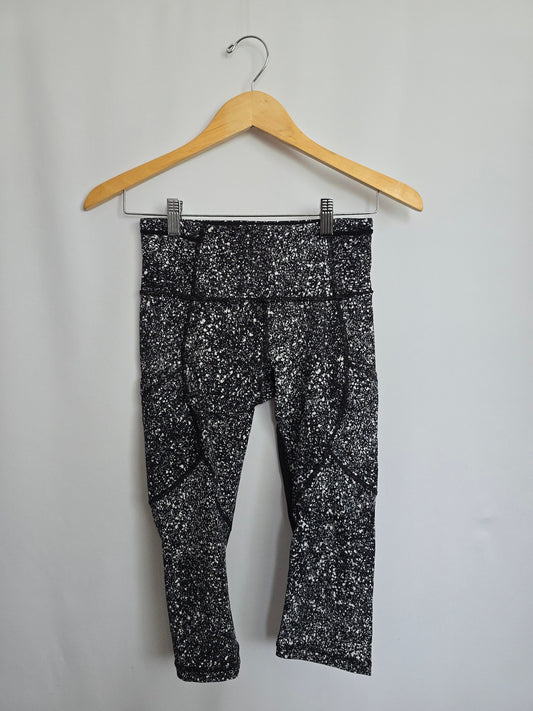 Lululemon Out Run 17" Crop • Small 4