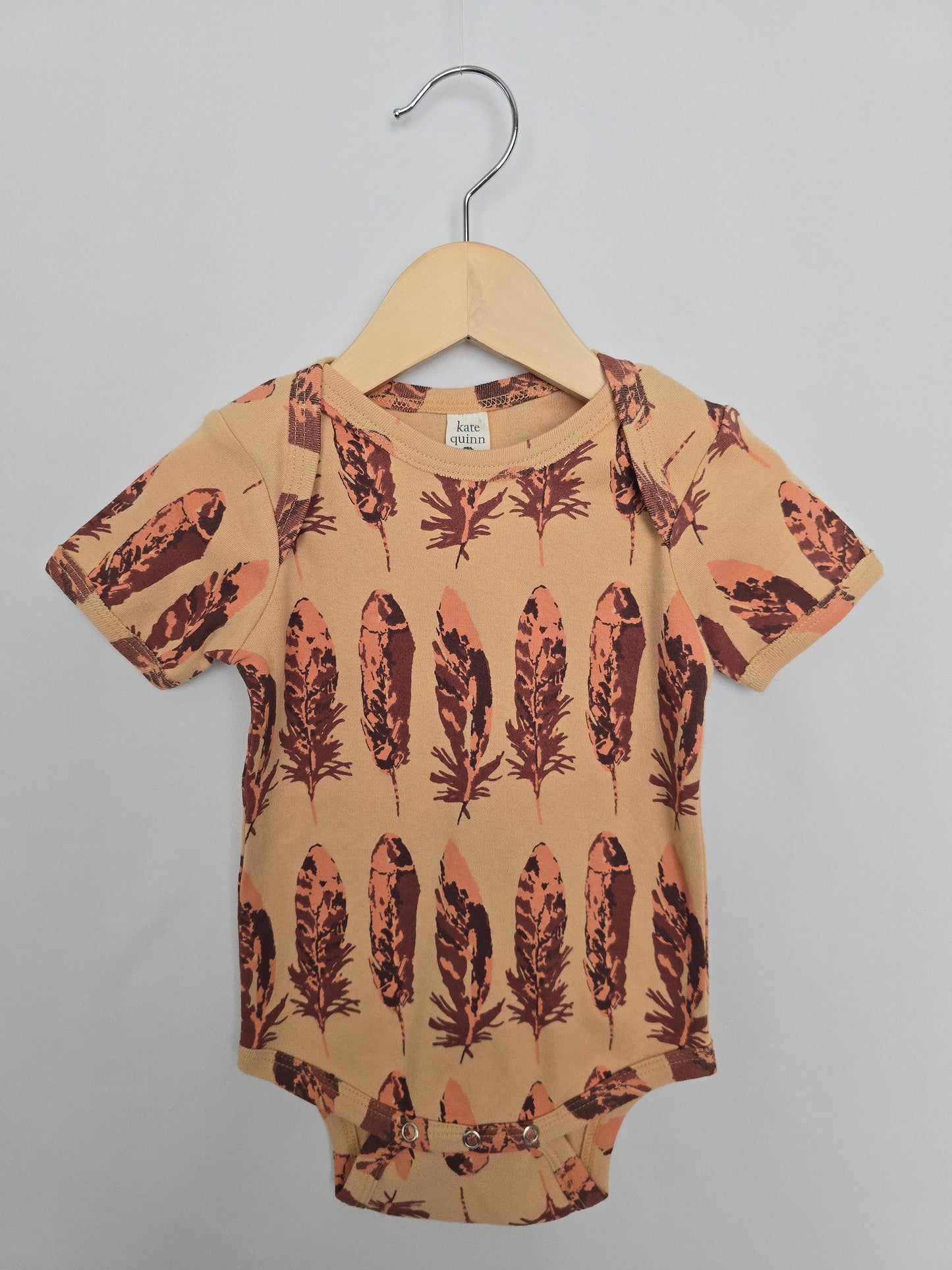 NEW Kate Quinn Organic Cotton Feather Bodysuit • 12-18 months