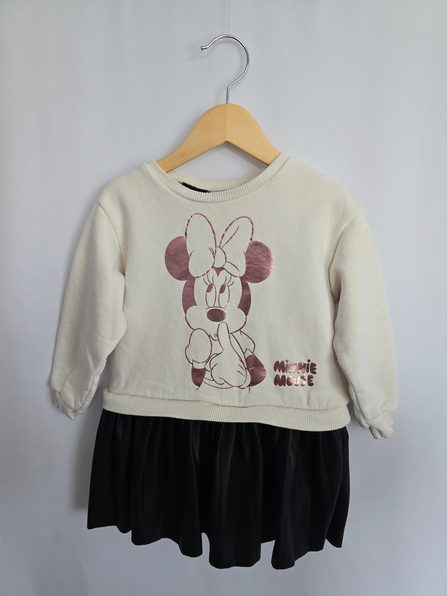 Zara x Disney Minnie Sweater Dress • 4-5 years