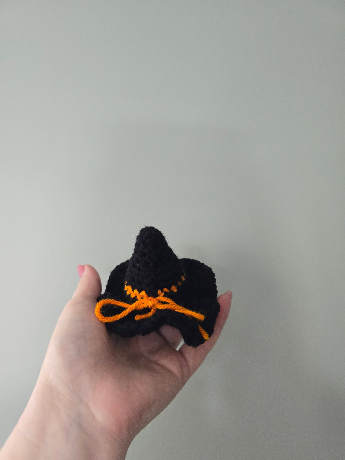 Witch Hat Hairclip • Orange