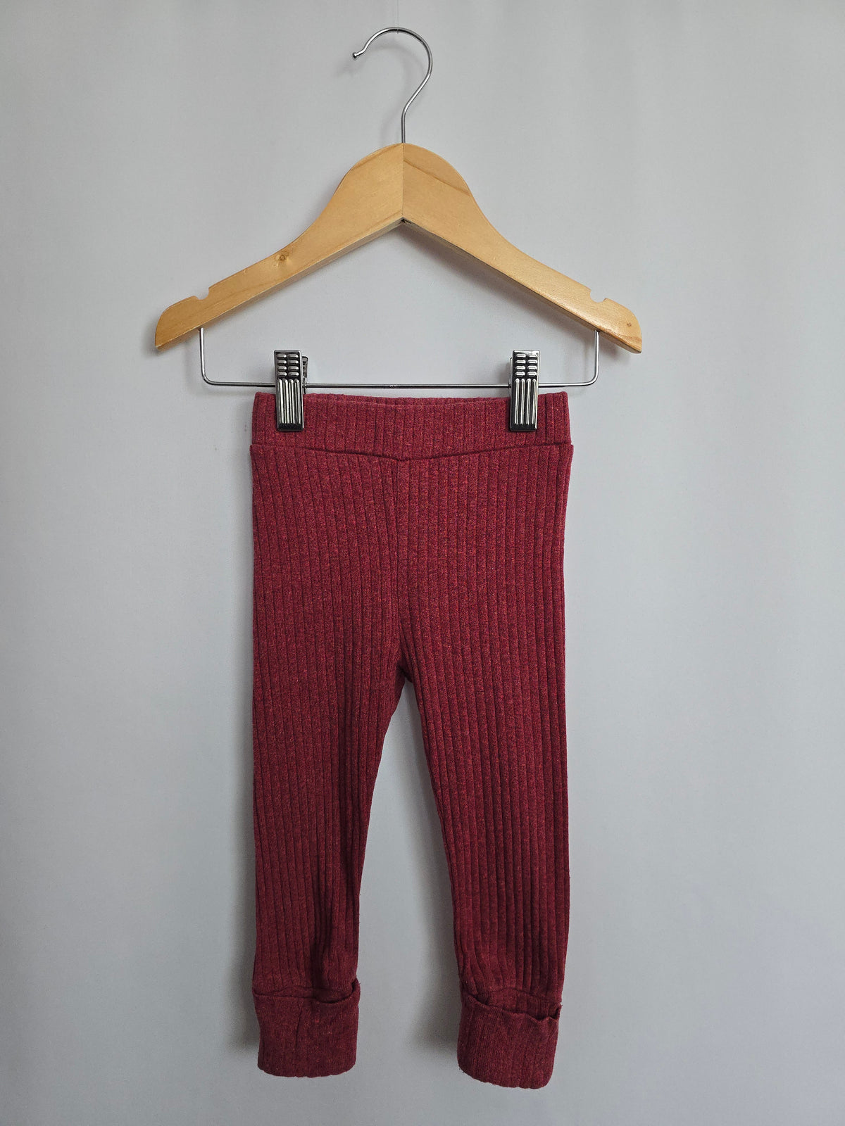 Kate Quinn Autumn Red Ribbed Leggings • 18-24 months