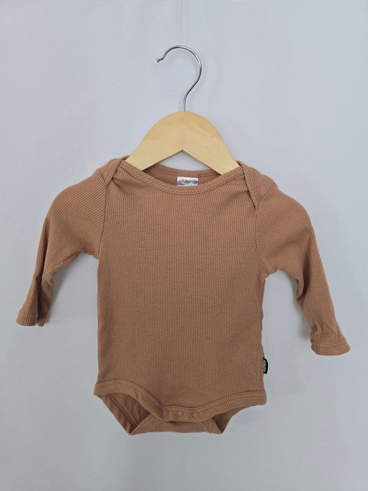Bonds Terracotta Ribbed Bodysuit • 0-3 months