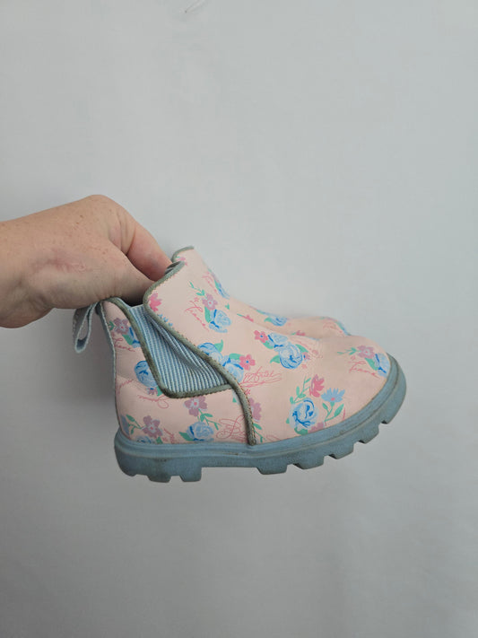 Native Pink Floral Kensington Boots • 8C