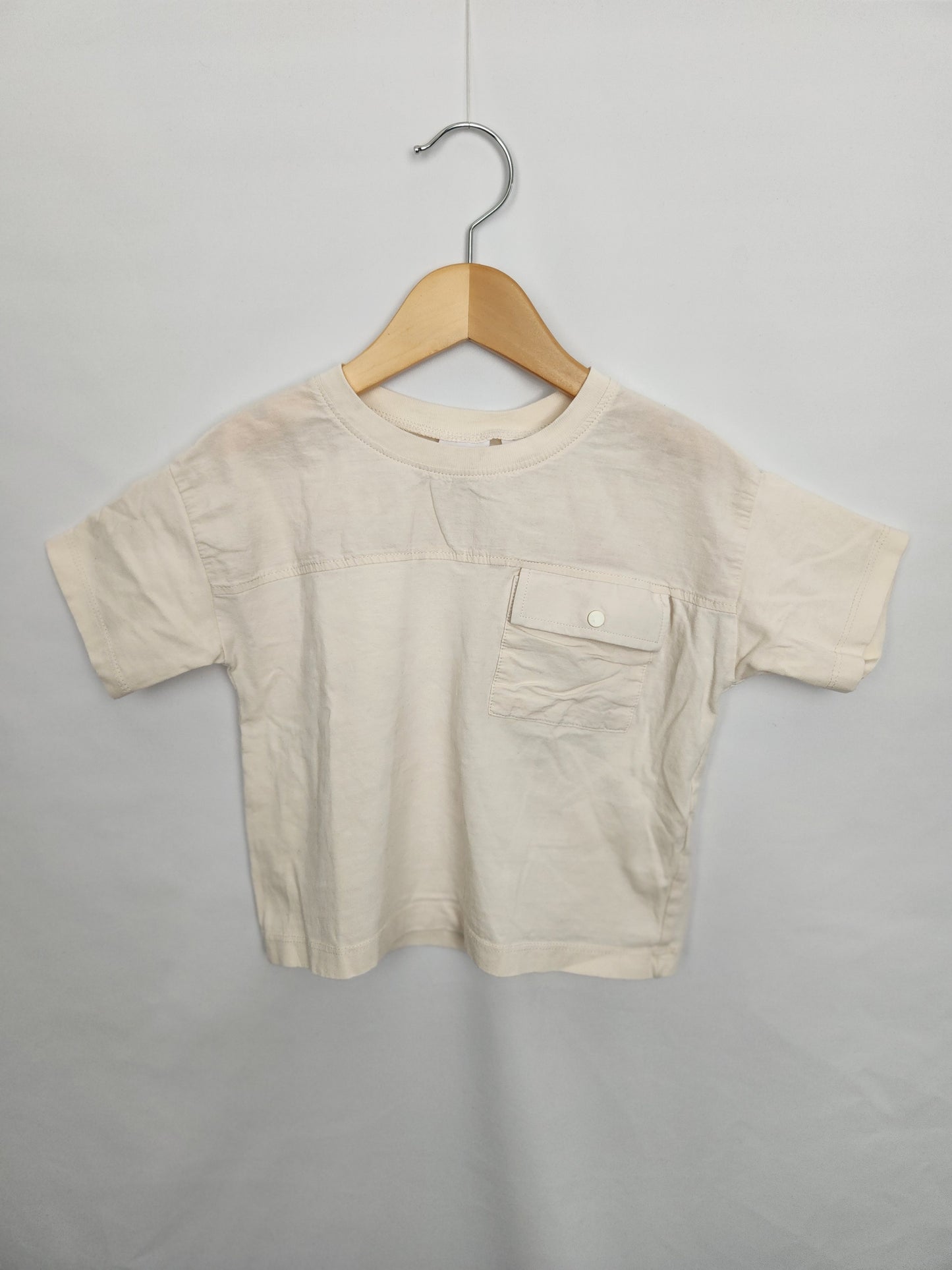 Zara Cream Pocket T-shirt • 2-3 years