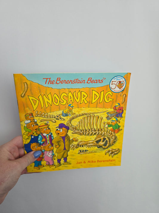 The Berenstain Bears Dinosaur Dig (2) • Softcover Book