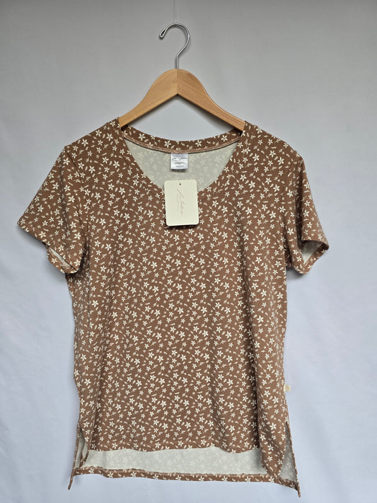 NEW Jax & Lennon Floral T-shirt • Medium