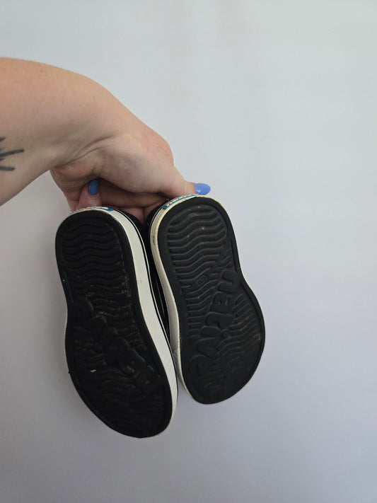 Native Miles Black Shoes • 10C